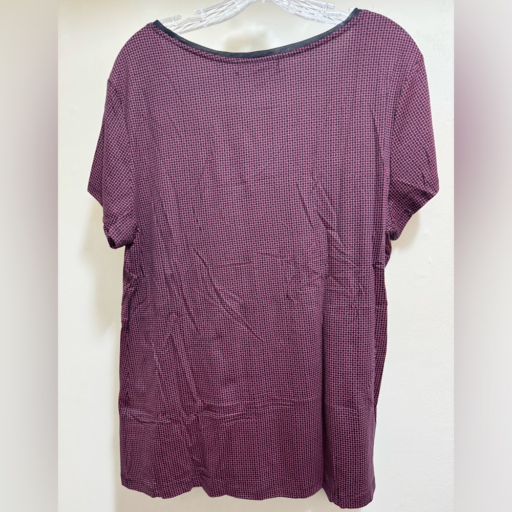 BANANA REPUBLIC TOP NWT - Picture 3 of 5